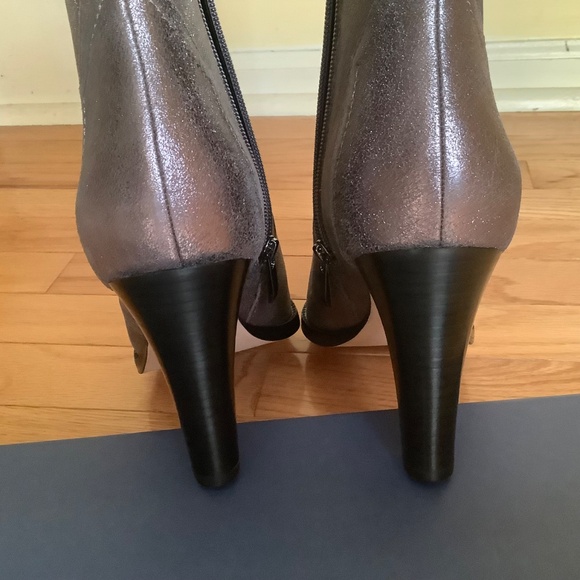 PAIGE Pilar Pointed Toe Heeled Bootie Gunmetal SZ 10 - Picture 10 of 16